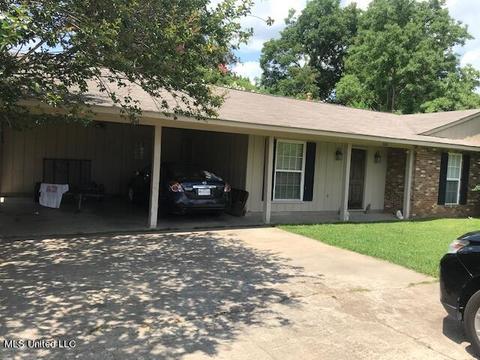 1009 First St, Belzoni, MS 39038 photo 1