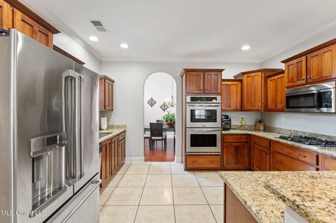 5537 E Pinetree Loop, Southaven, MS 38672 photo 13
