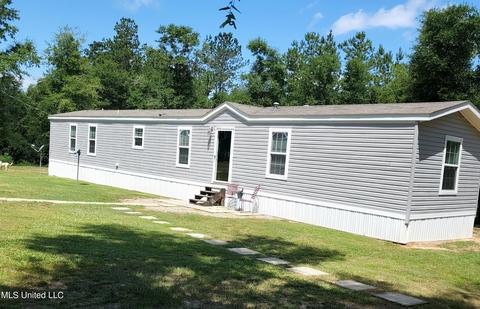 251 Park Dr, Lucedale, MS 39452 photo 3