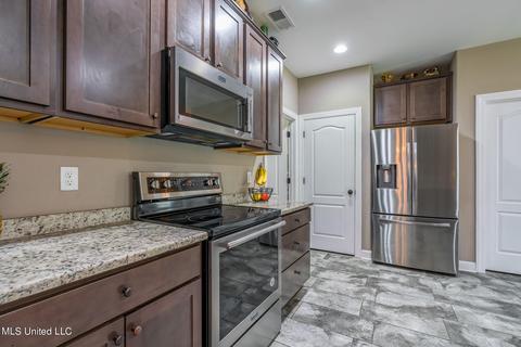 1647 Rutherford Cv, Nesbit, MS 38651 photo 16