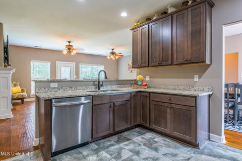 1647 Rutherford Cv, Nesbit, MS 38651 photo 17