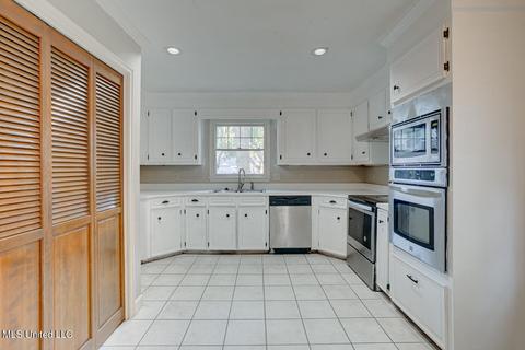 16 Moss Forest Cir, Jackson, MS 39211 photo 14
