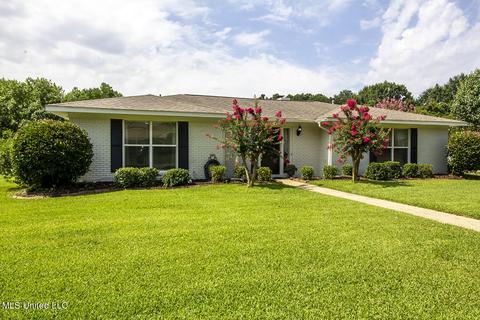 203 Cypress Dr, Madison, MS 39110 photo 2