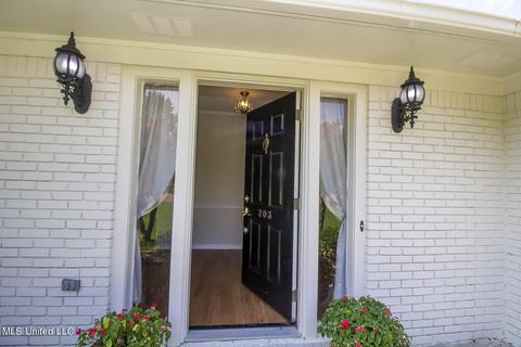 203 Cypress Dr, Madison, MS 39110 photo 4