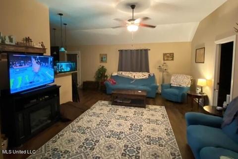 10565 Ballad Dr, Walls, MS 38680 photo 2