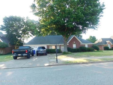 5676 Eagleston Dr, Olive Branch, MS 38654 photo 1