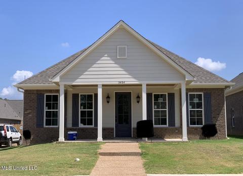 3404 Hatton Dr, Nesbit, MS 38651 photo 1