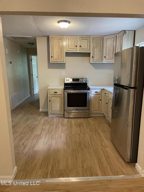 5125 Valley St, Moss Point, MS 39563 photo 7