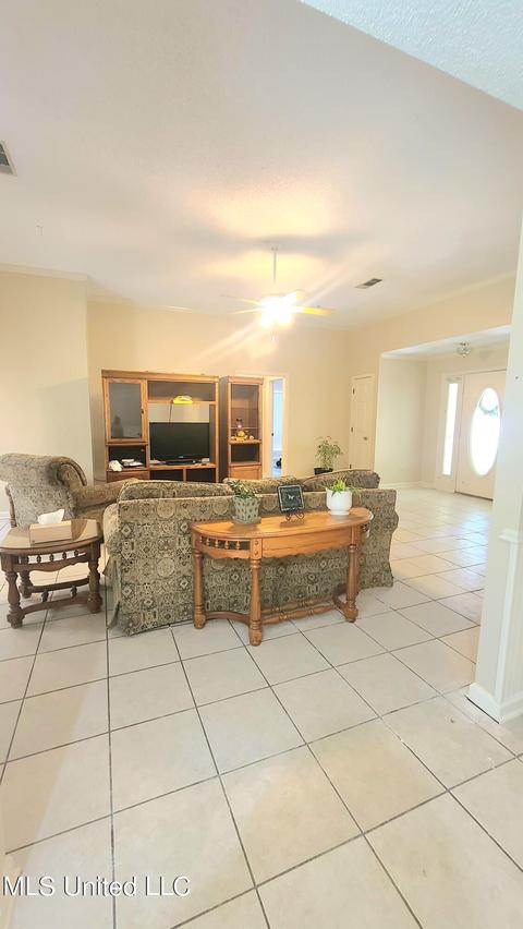 4337 Victoria Dr, Nesbit, MS 38651 photo 4