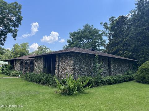 99 Holmes St, Lucedale, MS 39452 photo 4