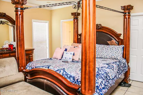 Bedroom - 200 Whispering Pines Rd, Benton, MS 39039 photo 1 of 4