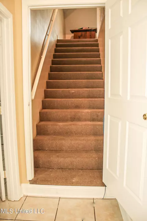 Entry Way - 200 Whispering Pines Rd, Benton, MS 39039 photo 4 of 4