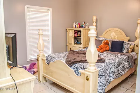 Bedroom - 200 Whispering Pines Rd, Benton, MS 39039 photo 3 of 4