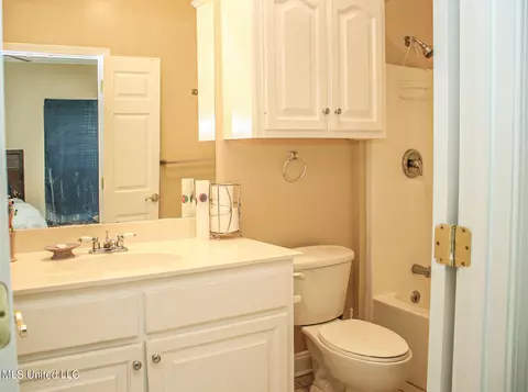 Bath - 200 Whispering Pines Rd, Benton, MS 39039 photo 3 of 3