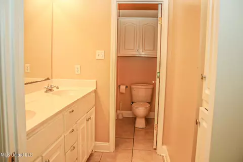 Bath - 200 Whispering Pines Rd, Benton, MS 39039 photo 2 of 3