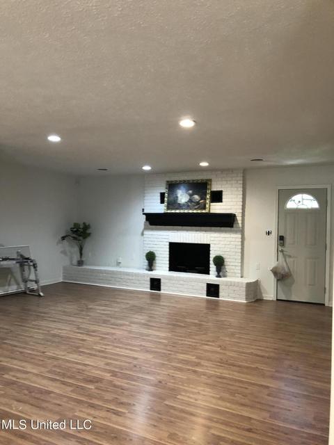 304 Southbrook Dr, Jackson, MS 39211 photo 12