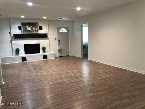 304 Southbrook Dr, Jackson, MS 39211 photo 5