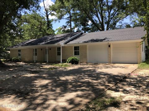 304 Southbrook Dr, Jackson, MS 39211 photo 1