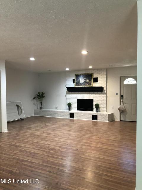 304 Southbrook Dr, Jackson, MS 39211 photo 9