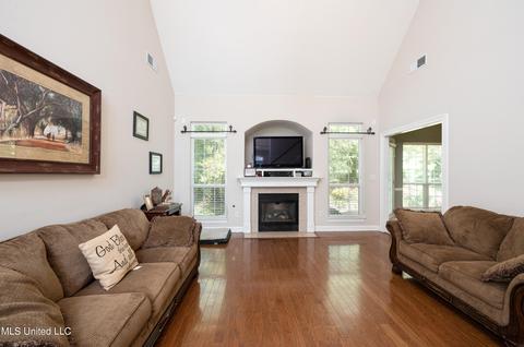 2159 Legends Dr, Nesbit, MS 38651 photo 7