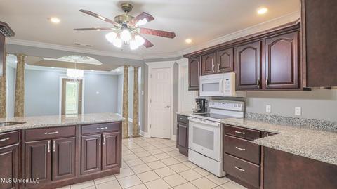 17512 Saucier Lizana Rd, Saucier, MS 39574 photo 8