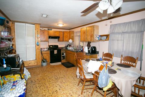 3701 Devonshire Dr, Moss Point, MS 39563 photo 4