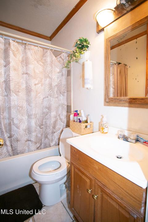 3701 Devonshire Dr, Moss Point, MS 39563 photo 7