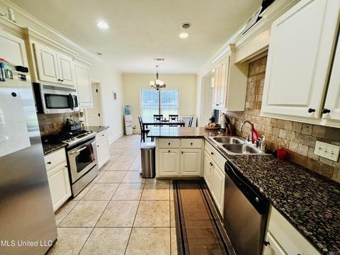 133 Memory Ln, Madison, MS 39110 photo 4