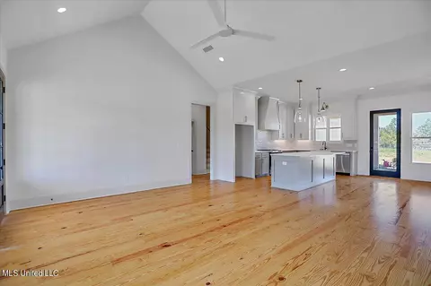 145 Landry Dr, Brandon, MS 39047 photo 10