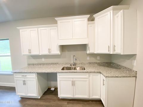 15602 Lantern Cv, Biloxi, MS 39532 photo 5