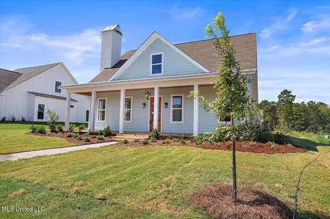 1005 Crepe Myrtle Dr, Brandon, MS 39047 photo 2