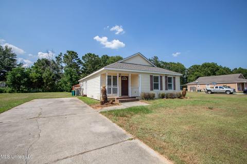 19130 Crestwick St, Saucier, MS 39574 photo 2