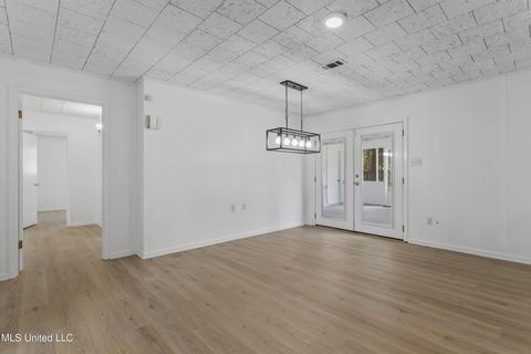 106 S Lang Ave, Long Beach, MS 39560 photo 8