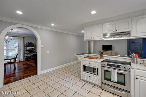 1820 Highland Ter, Jackson, MS 39211 photo 15