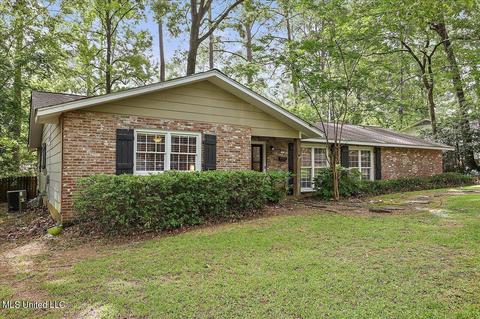 1820 Highland Ter, Jackson, MS 39211 photo 2