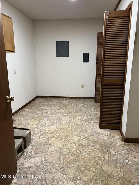 18481 Confederate Rd, Saucier, MS 39574 photo 9