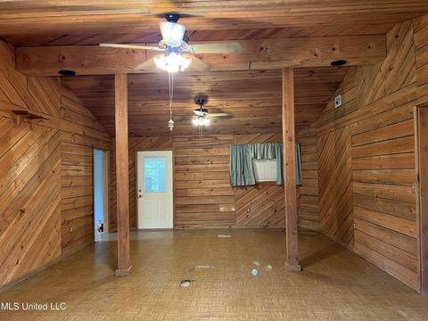18481 Confederate Rd, Saucier, MS 39574 photo 3