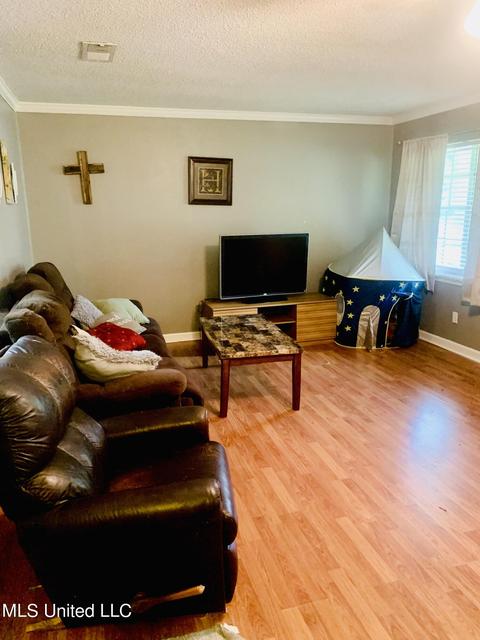 6917 Barnes Rd, Moss Point, MS 39563 photo 5