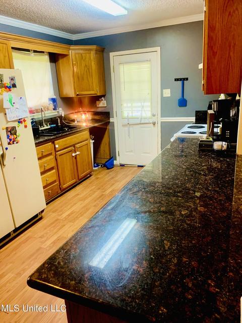 6917 Barnes Rd, Moss Point, MS 39563 photo 9