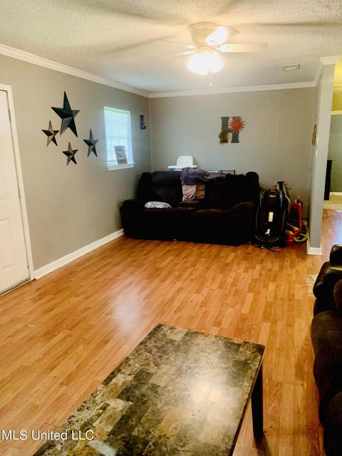6917 Barnes Rd, Moss Point, MS 39563 photo 4