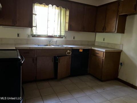 401 Goodrum Rd, Vicksburg, MS 39180 photo 3