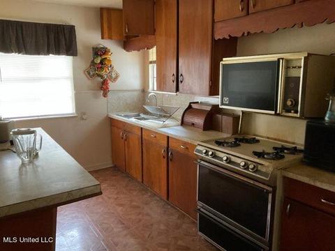 2126 Morton Ave, Jackson, MS 39213 photo 3
