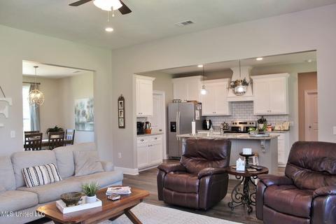 2102 Rocky Creek Rd, Lucedale, MS 39452 photo 6