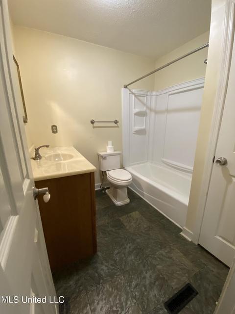 1490 E Tate Rd, Senatobia, MS 38668 photo 16