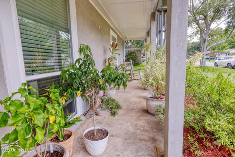 7213 Hampton Dr, Biloxi, MS 39532 photo 4