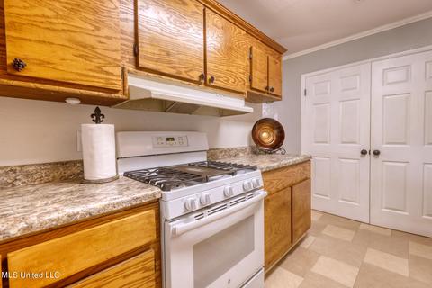 7213 Hampton Dr, Biloxi, MS 39532 photo 12