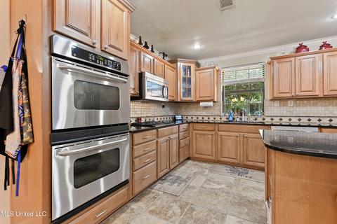 8701 Hallstorm St, Moss Point, MS 39562 photo 11