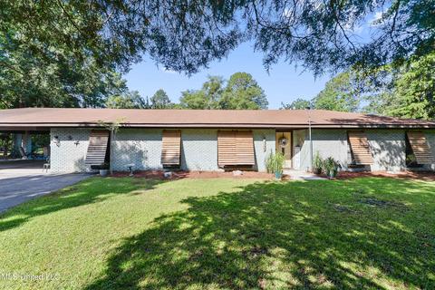 8701 Hallstorm St, Moss Point, MS 39562 photo 2