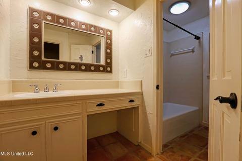 5465 Charter Oak Pl, Jackson, MS 39211 photo 25