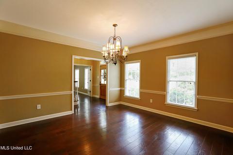 5465 Charter Oak Pl, Jackson, MS 39211 photo 13